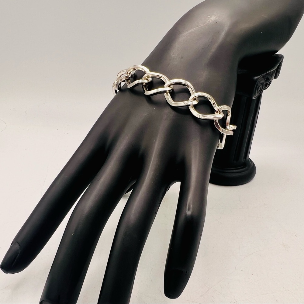 Vintage chunky silver tone chain bracelet 7.75”